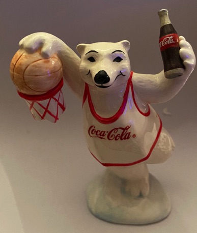 80103-1 € 15,00 coca cola beertje porselein zomerspelen basketbal